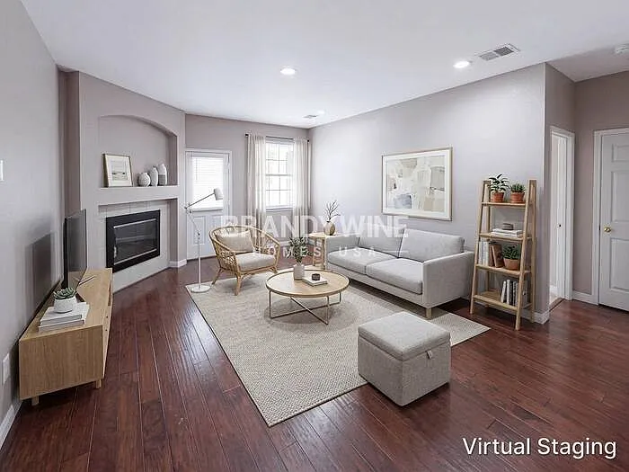 1116 Roundhouse Dr — Photo 3