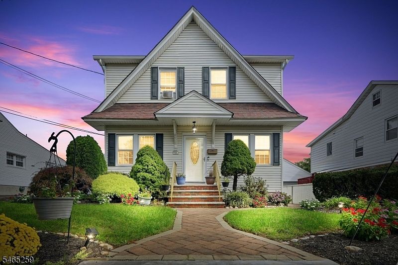 1st image of 112 Jefferson Pl