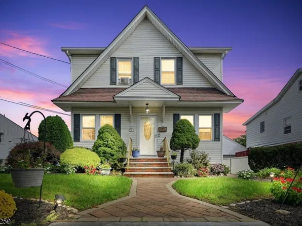 112 Jefferson Pl, Totowa Boro, NJ 07512