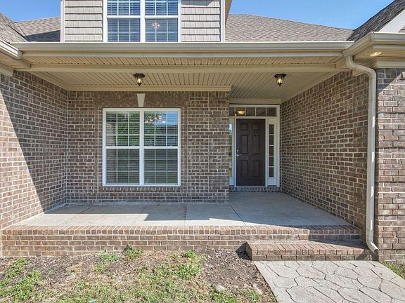 4th image of 2329 Fox Creek Dr