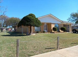 802 SW 49th St, Lawton, OK 73505