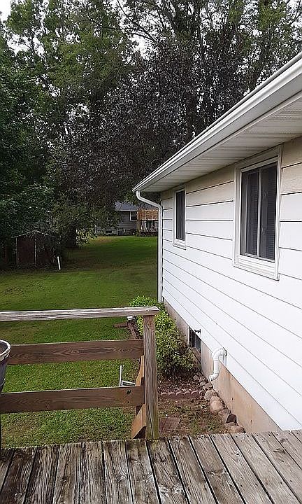 2nd image of 611 Wisconsin St