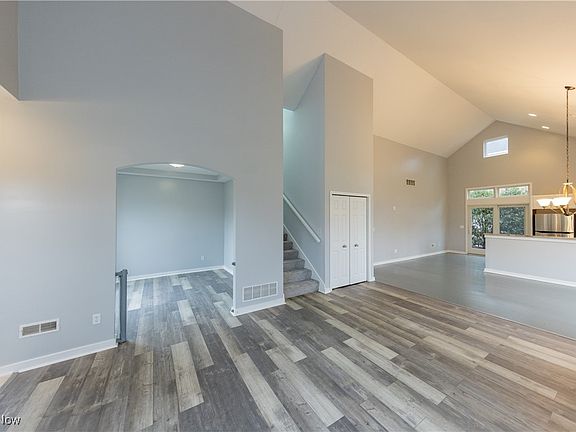 4th image of 3716 Coral Pl