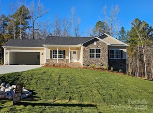 1999 Hollybrook Ln, Lancaster, SC 29720