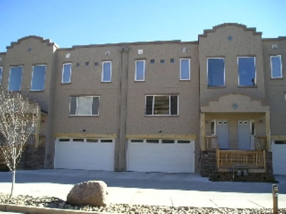 3160 Quasar St