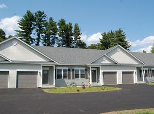 7 Martins Ferry Rd UNIT B, Hooksett, NH 03106