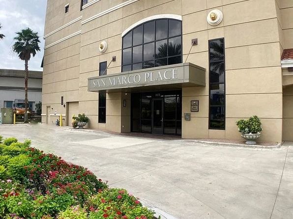 1478 Riverplace Blvd APT 1807