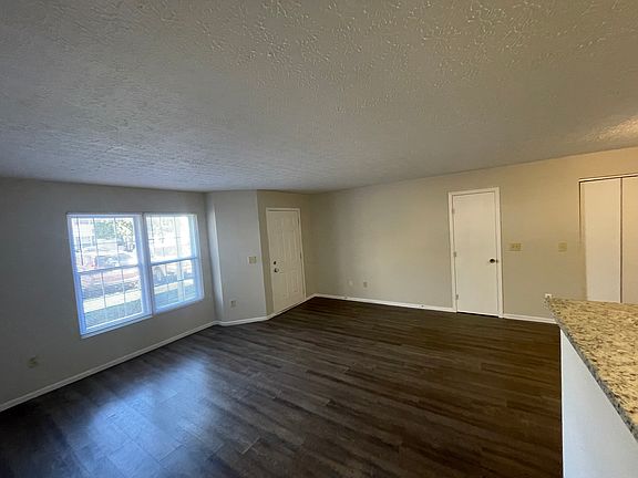 3rd image of 427 Watersway Ln #427