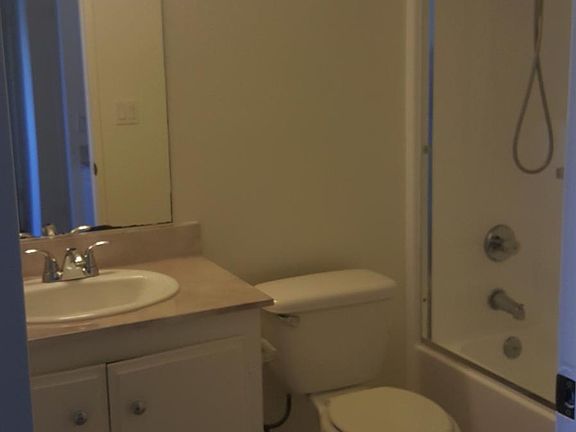 5th image of 114 E 20th St APT 11