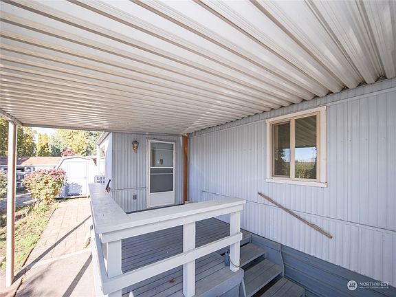 5th image of 16600 25th Avenue NE #77