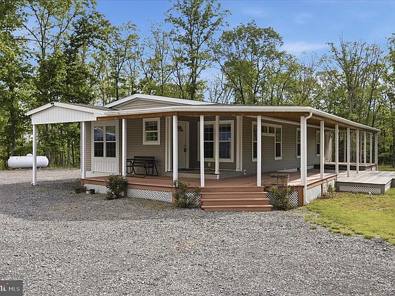 3rd image of 3834 Upper Patterson Creek Rd