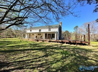 1600 Honeycomb Rd, Grant, AL 35747