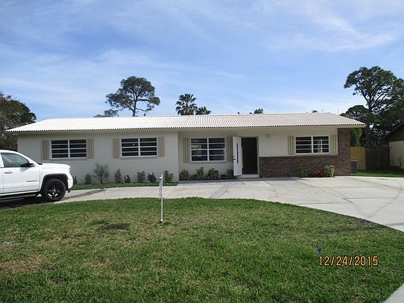 2nd image of 5906 Cassia Dr