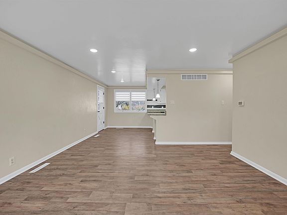 4th image of 2404 Albert Lee Ave