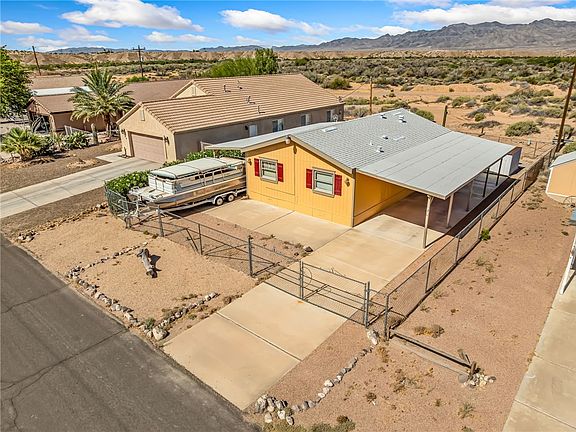 2nd image of 3725 Terra Loma Drive