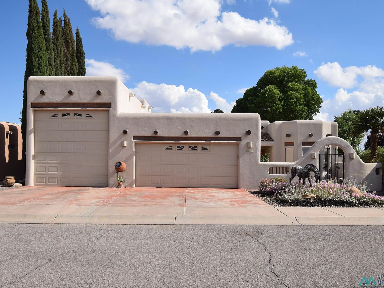 104 Golf Course Rd SE