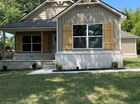 423 N 12th St, Van Buren, AR 72956