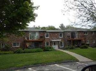 100 Fountain Ln APT 12, Weymouth, MA 02190