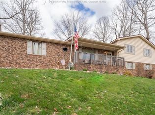 5305 Monta Vista Dr, Cross Lanes, WV 25313