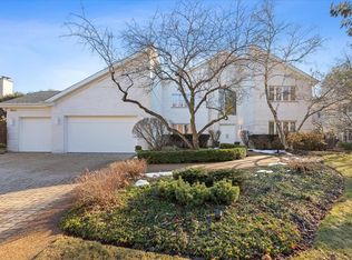 3611 Lawson Rd, Glenview, IL 60026