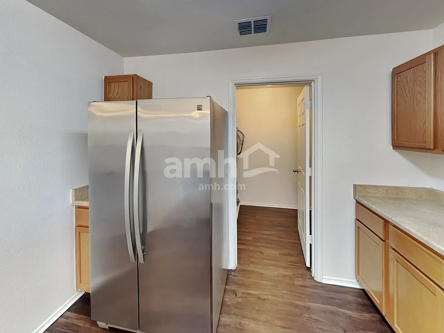 3 bed, 2.5 bath, 1808 sqft, $1,735 — Photo 4