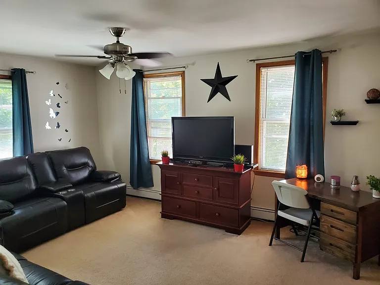 1567 Bedford St #2F — Photo 7