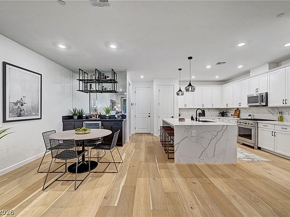 5th image of 11553 Cedar Shore Ave