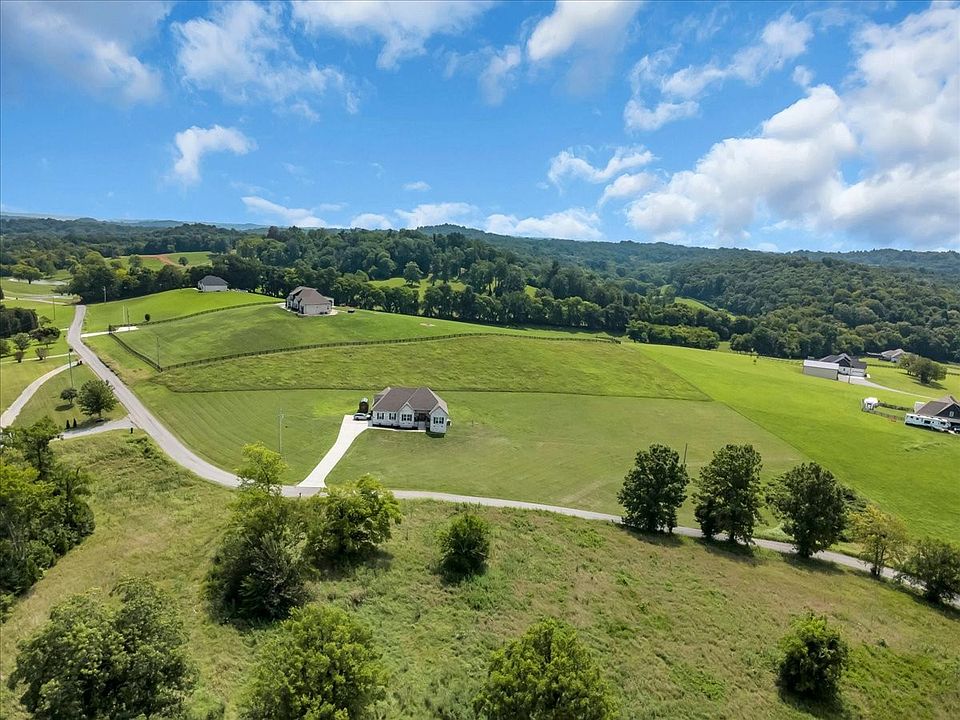 1st image of 1301 Whiteside Hill Rd
