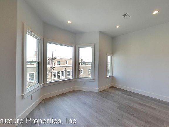 3rd image of 821 Broderick St #6