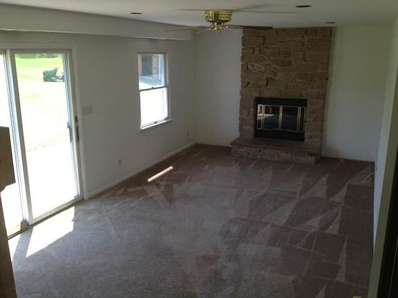 2nd image of 38283 Coles Ct