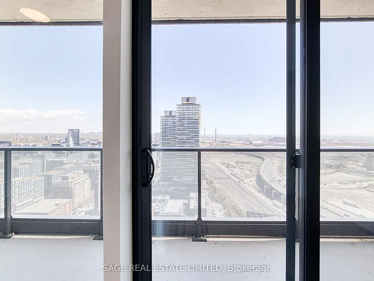 35 Parliament St #2812 — Photo 17