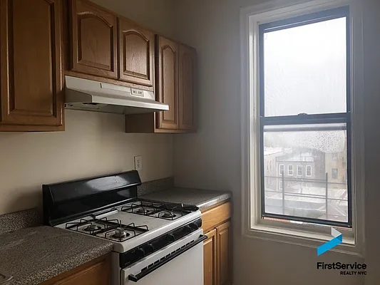 Rented by FirstService Realty (legacy) | media 7