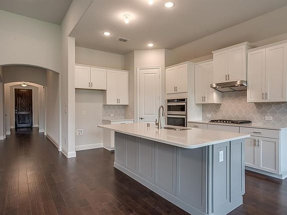2nd image of 11616 Teresa Ln