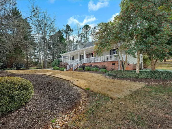 109 Holder St, Liberty, SC 29657
