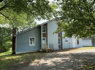 38 N Old Military Rd, Summertown, TN 38483