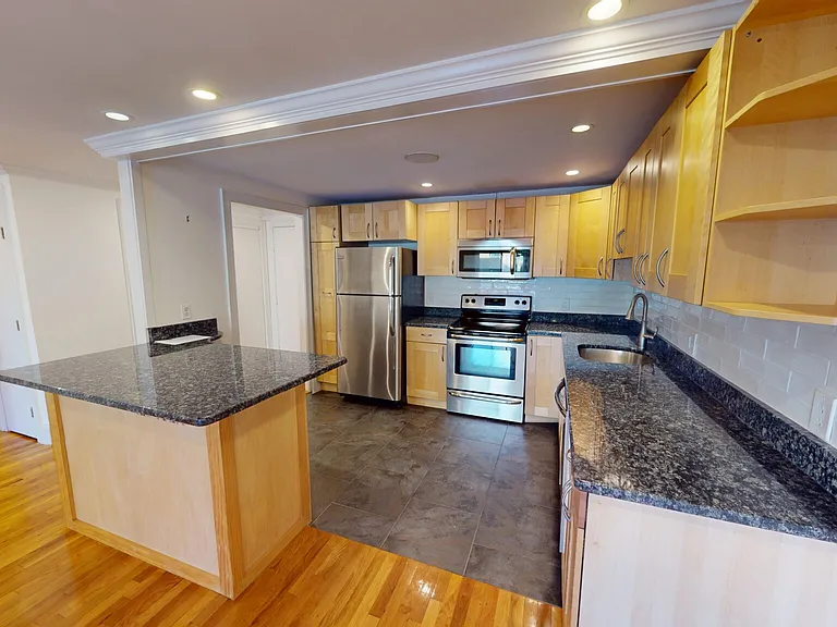 121 Tremont St #A6 — Photo 1