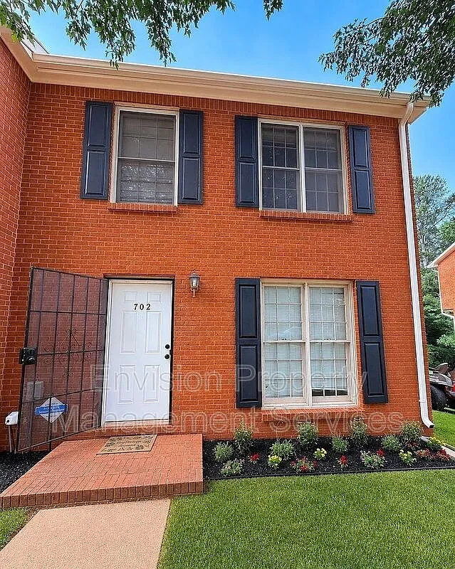 2 bed, 2.5 bath, 1160 sqft, $1,495 — Photo 1