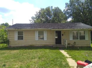 905 W Packard St, Decatur, IL 62522