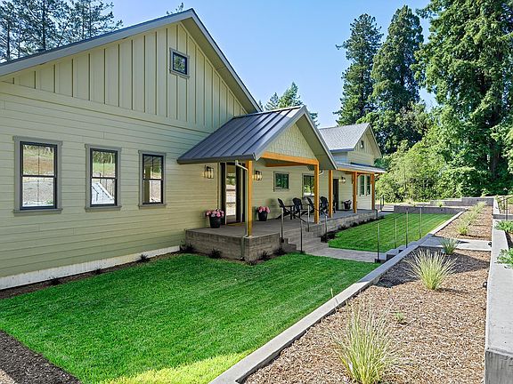 3rd image of 573 Wagnon Road