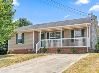 339 Pioneer Dr, Oak Grove, KY 42262