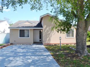 1761 SW 85th Ter, Miramar, FL 33025