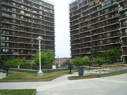 Sold by Julia Shildkret Real Estate Group | media 21