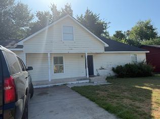 624 Harrison Ln, Hurst, TX 76053