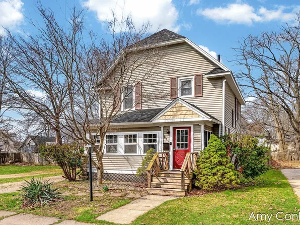 619 Fairbanks Ave, Kalamazoo, MI 49048