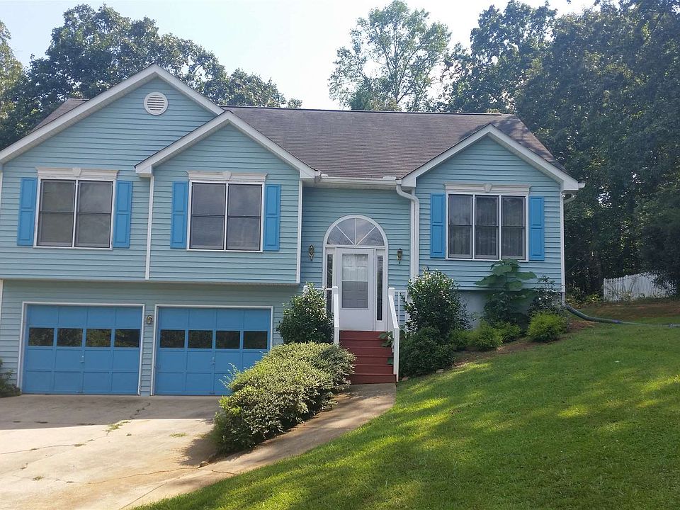 1st image of 64 Blacks Mill Trce E