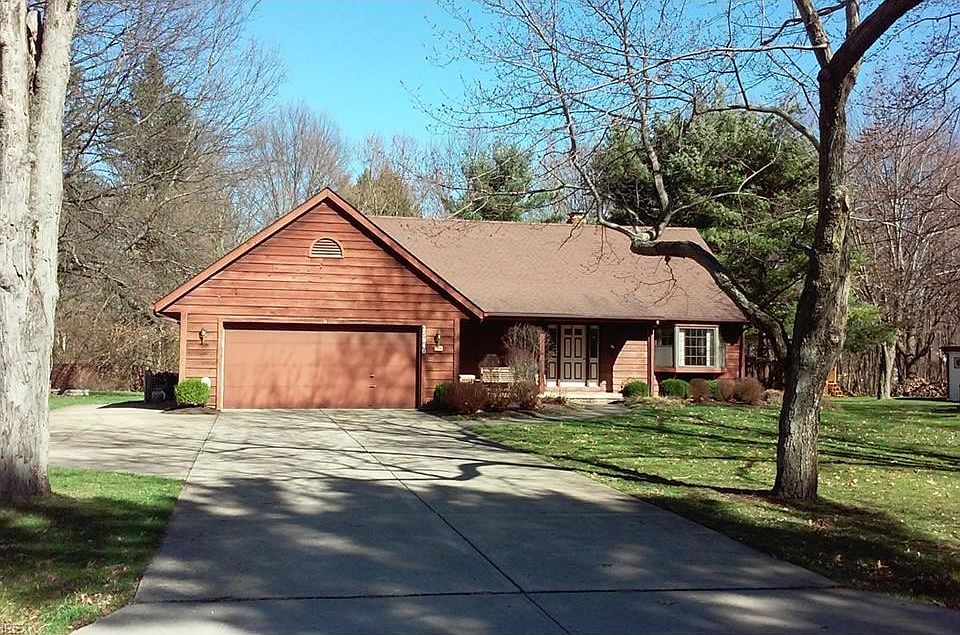 2nd image of 25940 Elmer Ave