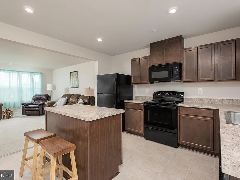 311 Yellow Bill Ln — Photo 15