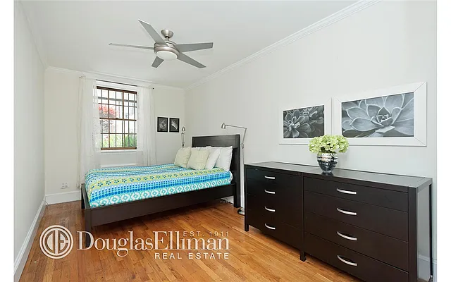 Sold by Douglas Elliman | media 20