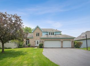 2913 71st St, Woodridge, IL 60517