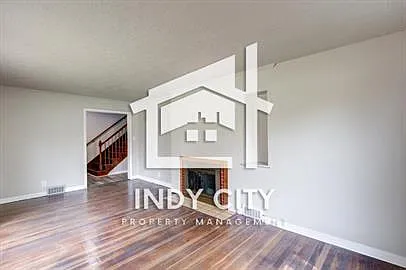 3702 N Oxford St — Photo 9